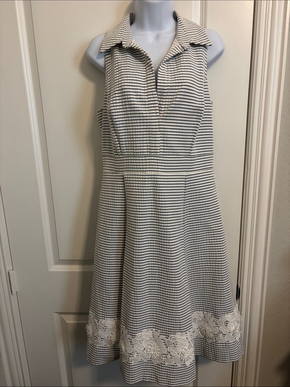 Eliza J Cream & Navy Striped Sleeveless A-Line Dress with Lace Hem